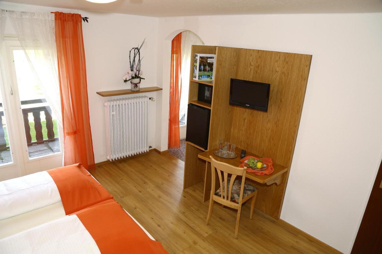 Landhotel Garni Schweizerhaus Schönwald Exterior foto